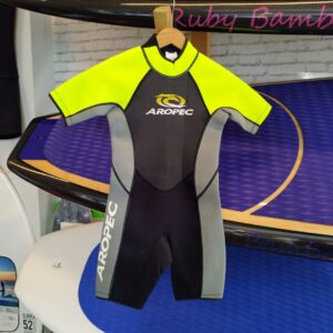 kids-wetsuit-lime-shorty_1